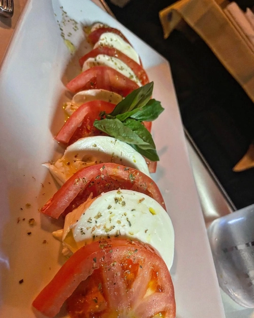 mozz-tom